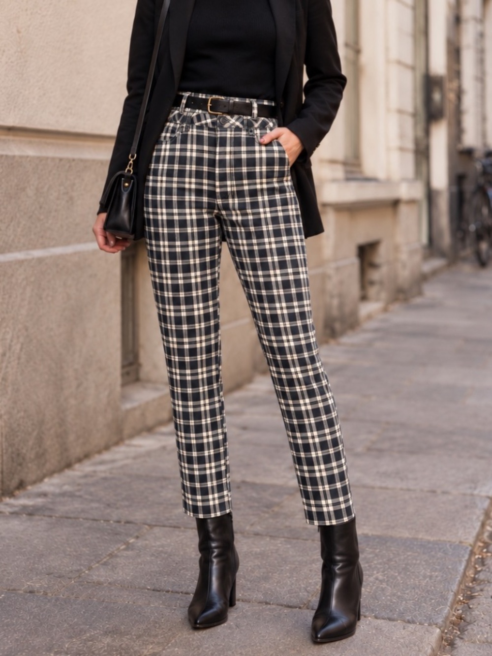 Vanilla Star Plaid Tapered Pants Juniors 9 W29 Cream Black Preppy
